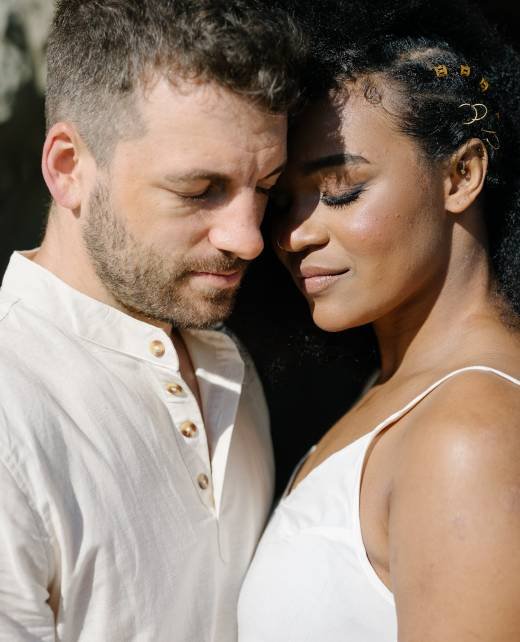 Themed wedding planner, couple, Dune-themed